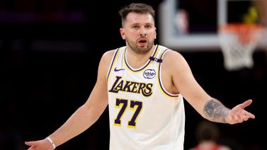 配合詹姆斯 配合詹姆斯